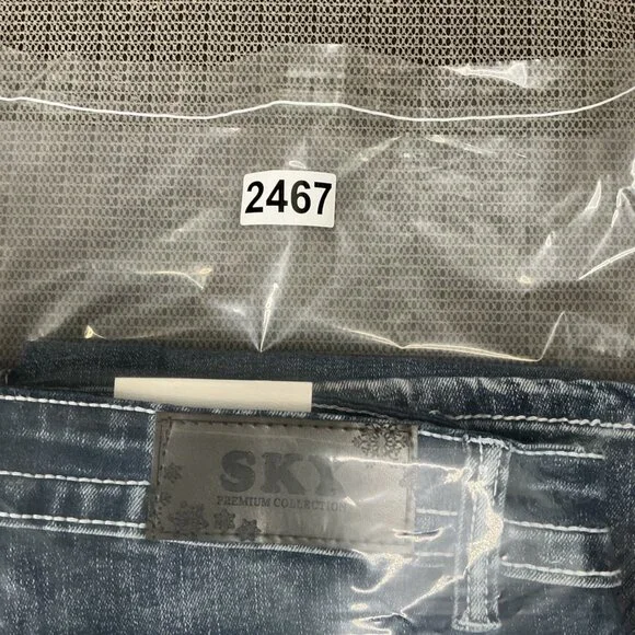 Sky Womens Size 15/16 Blue Super Soft Flare Jeans Denim Embroidered Pockets - Picture 8 of 15